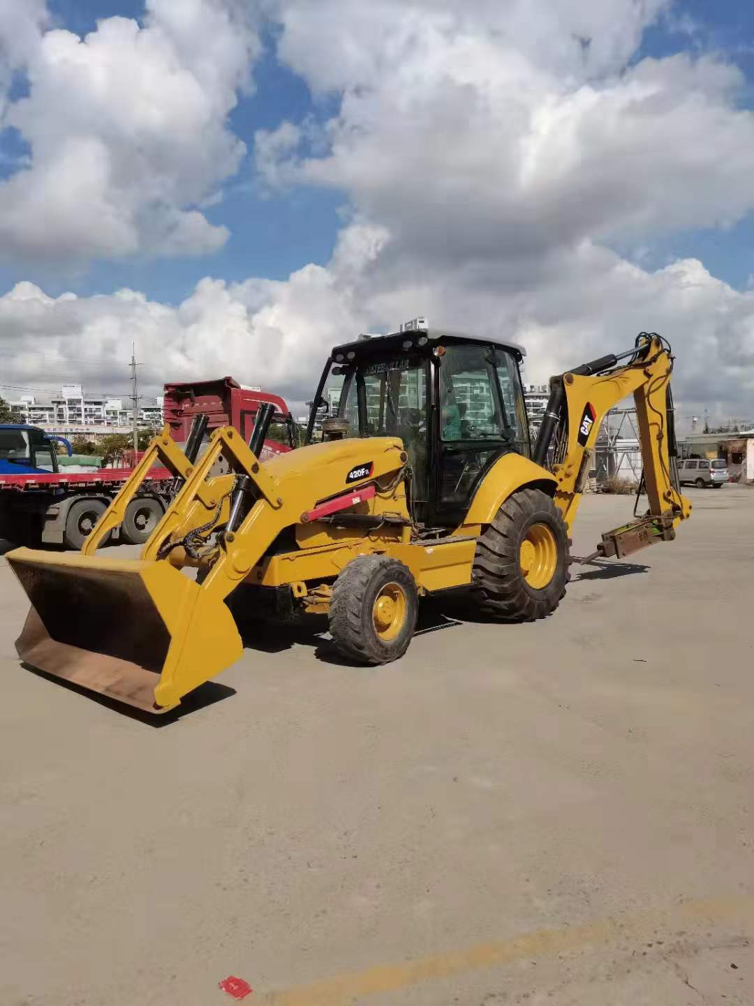 Used Caterpillar 420F loader | No. 24527-20