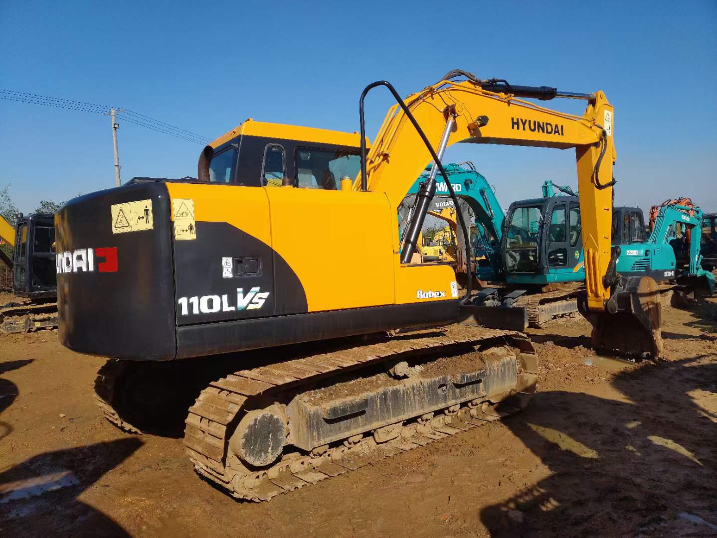 Used Hyundai R110VS Excavator | Serial No. 24529-11