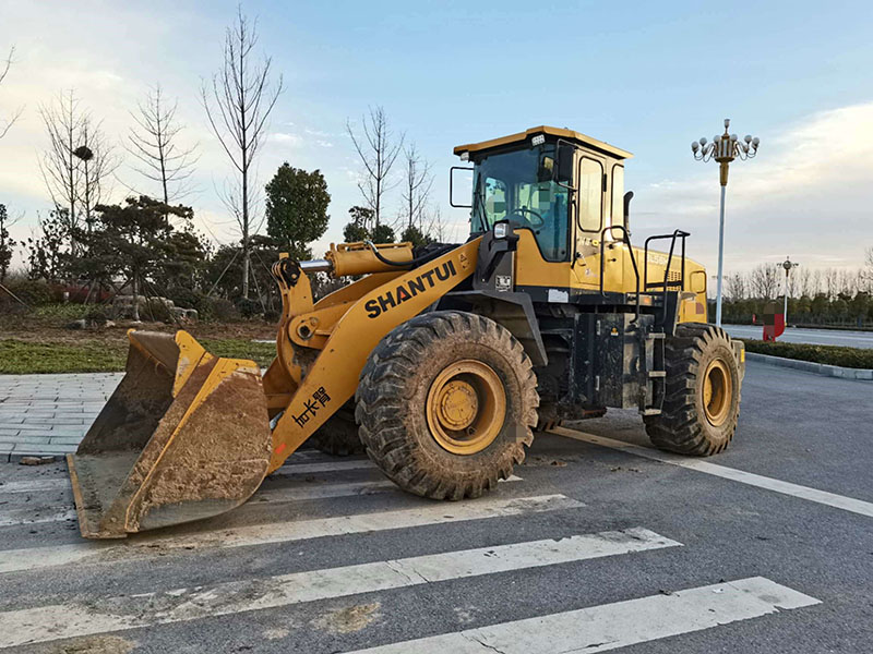 Used SHANTUI L56H loader|No. 24527-10