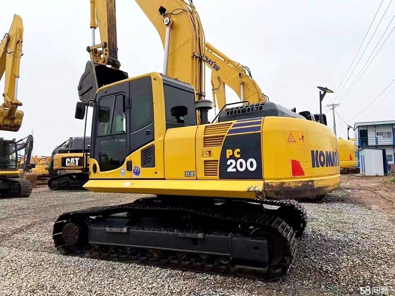 Used Komatsu PC200-8MO Excavator|No. 24518-13