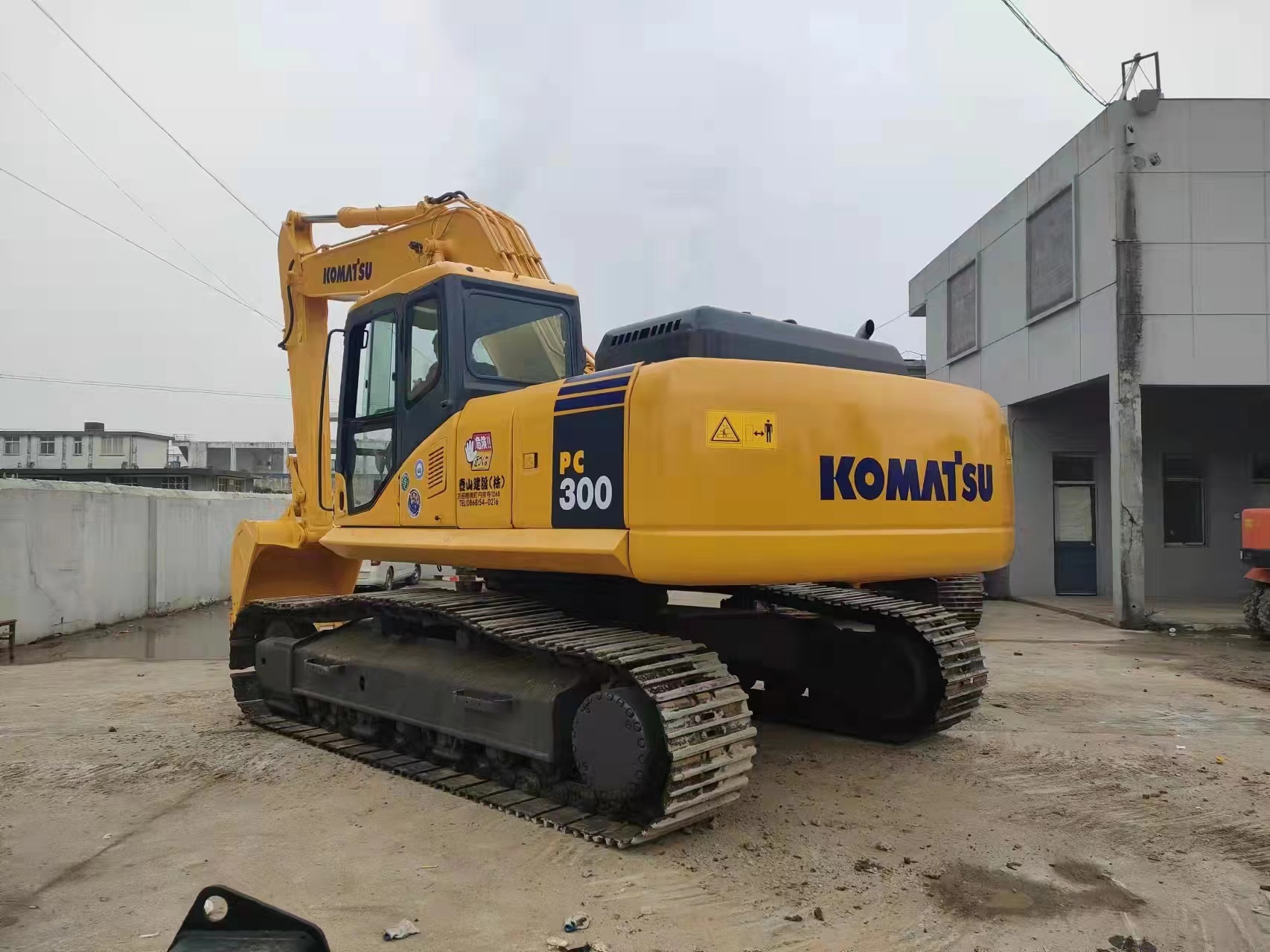 Used Komatsu PC300-7 excavator | No. 24519-5