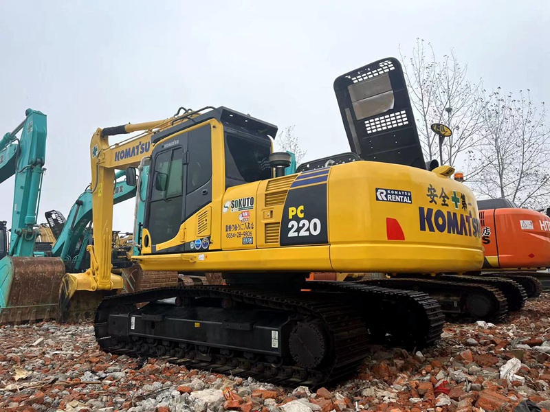 Used Komatsu PC220-8 excavator|No. 24518-22