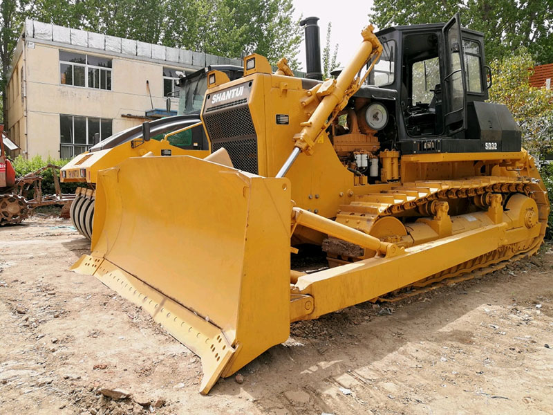 Used SHANTUI SD32 bulldozer | No. 24523-15 