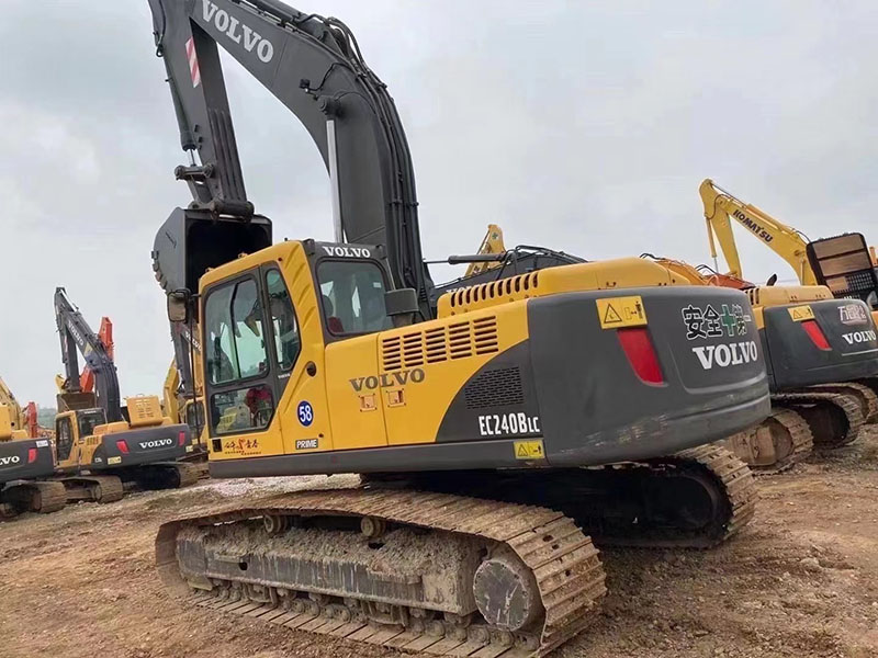 Used Volvo EC240 Excavator | No. 2461-4