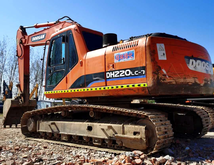 Used Doosan DH220-7 Excavator | No. 24531-4