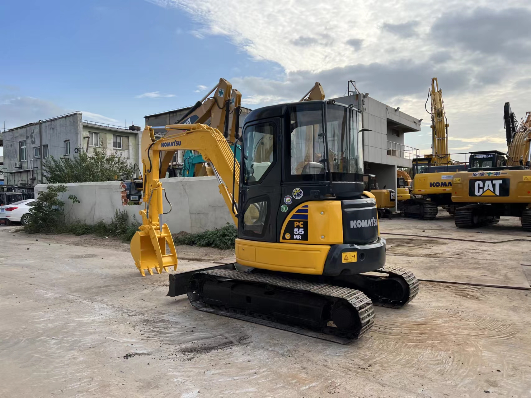 Used Komatsu PC55MR excavator|No.24518-23