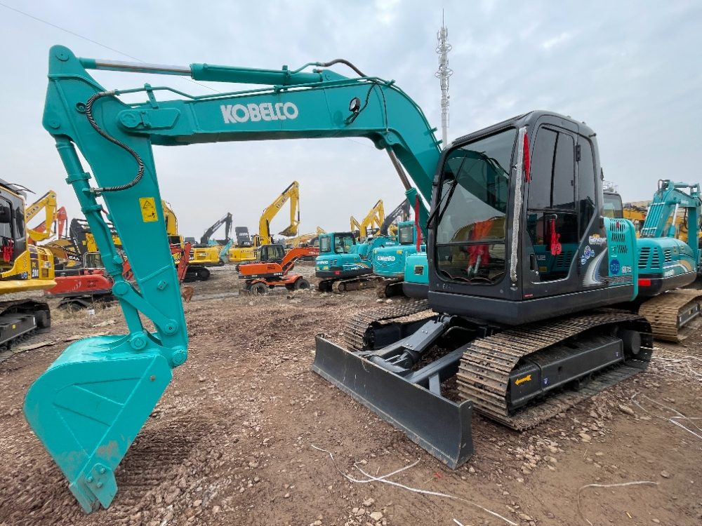 Kobelco SK75