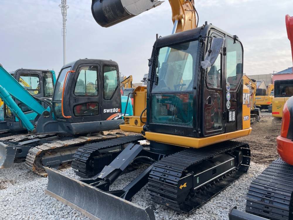 Used CAT307 excavator No. 24228-2