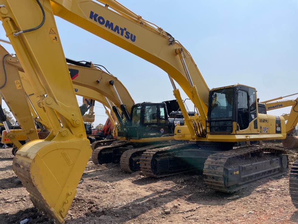 Used Komatsu 450-8 excavator No. 24317-1