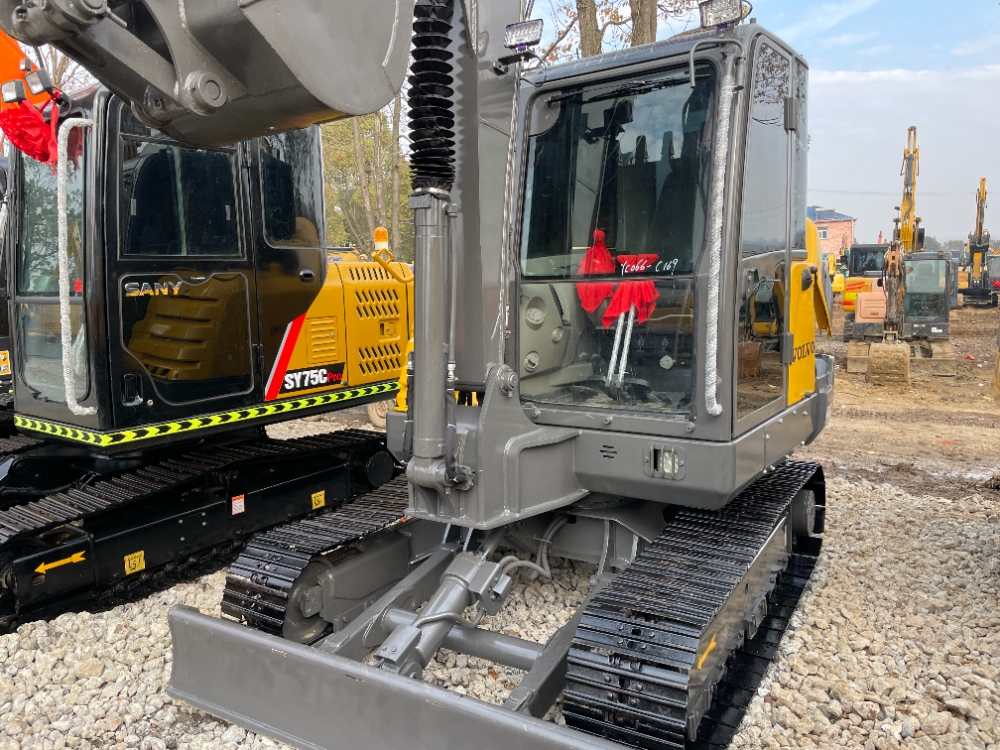 Used Volvo 60 excavator No. 2437-2