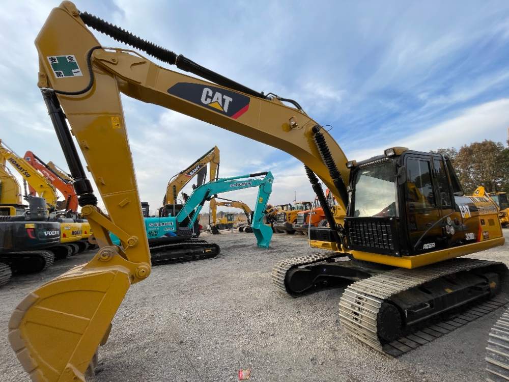 Used CAT320D2 excavator No. 2431-1