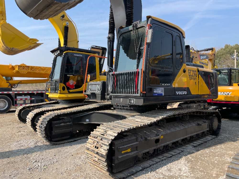 Used Volvo 290 excavator No. 2438-3