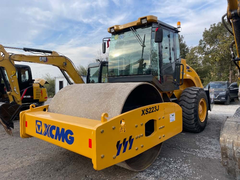 Used second-hand XCMG XS223 roller No. 24312-1