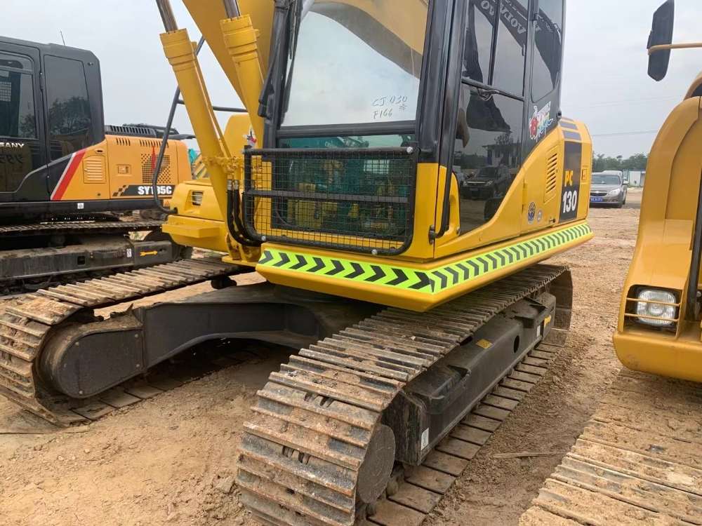 Komatsu PC130-7 second-hand excavator No. 24414-4