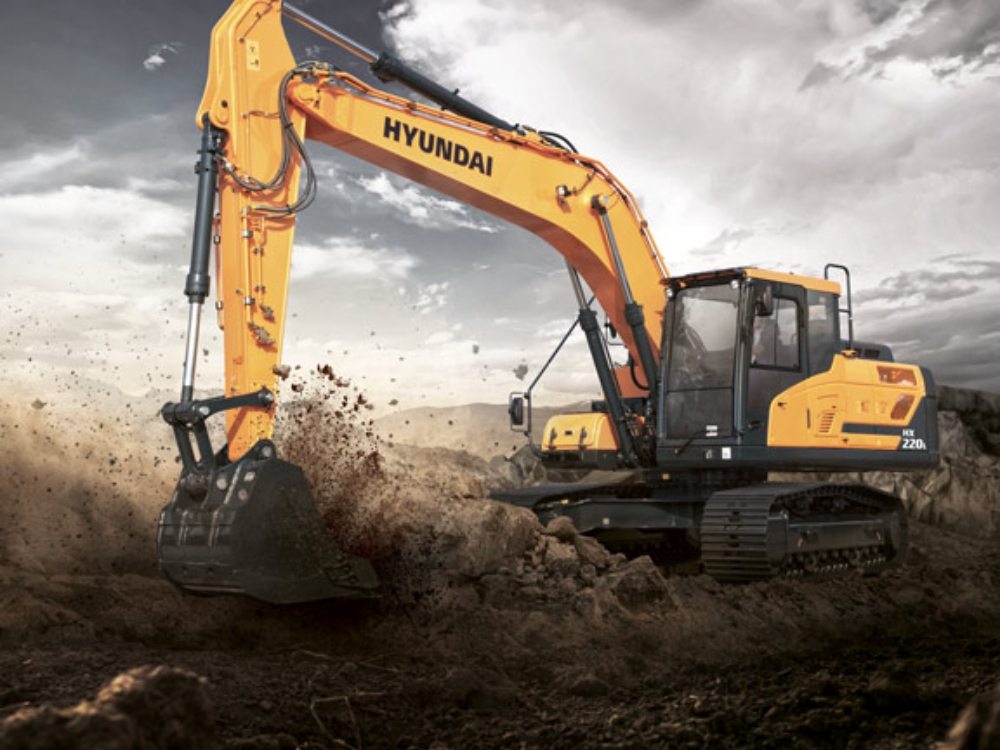 Hyundai 275 excavator www.tdexcavator.com03_WH_1000x750px