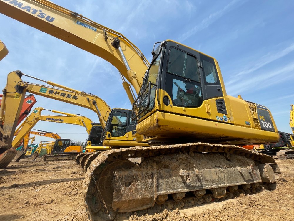 Used Komatsu PC200-8 Excavator | No. 2454-4