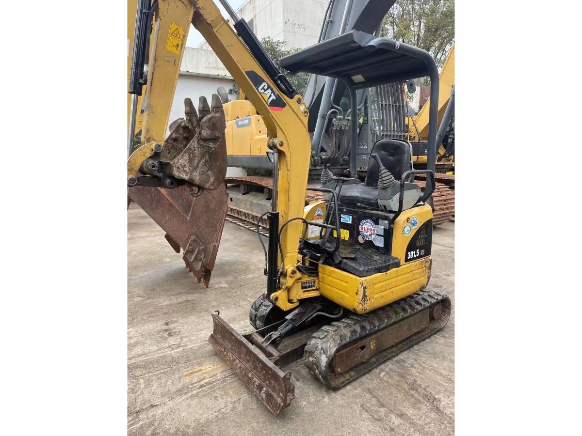 Used Caterpillar CAT301.5 excavator | No. 24518-1