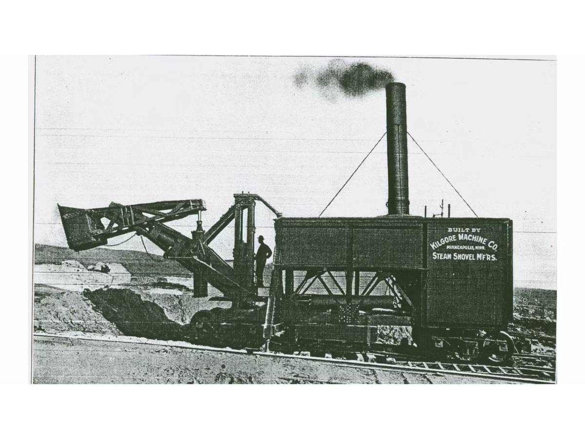 The first steam excavator,_WH_1200x900px.jpg