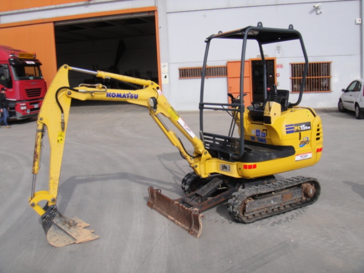 Used Komatsu PC15 excavator_WH_712x534px.jpg