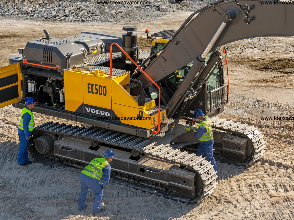 volvo-benefit-crawler-excavator-ec500-cn-straightforward-servicing-2324x1200 (1)_WH_1200x900px.jpg