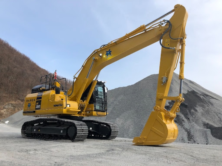 Used Komatsu PC200-11 excavator_WH_712x534px.jpg