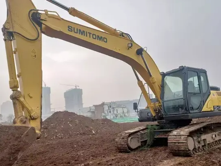 Sumitomo SH240-6 excavator_WH_712x534px.jpg