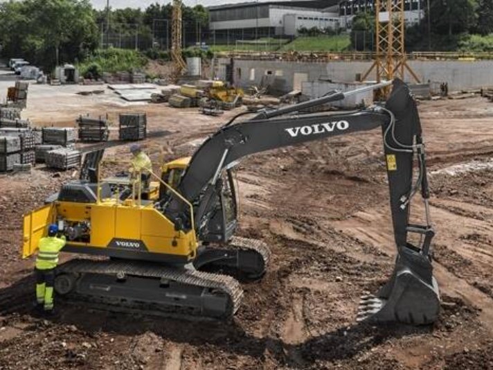 Tiedou used excavator Volvo EC180E_WH_712x534px.jpg