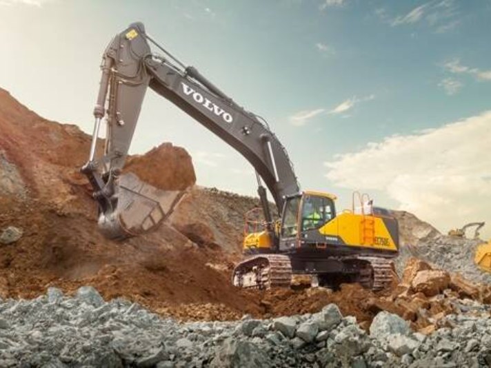 Tiedou Volvo used excavator EC750E_WH_712x534px.jpg