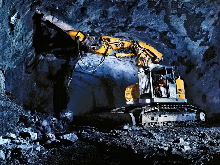 Tiedou Liebherr used excavator R924 Litronic Tunnel Litronnic_WH_712x534px.jpg