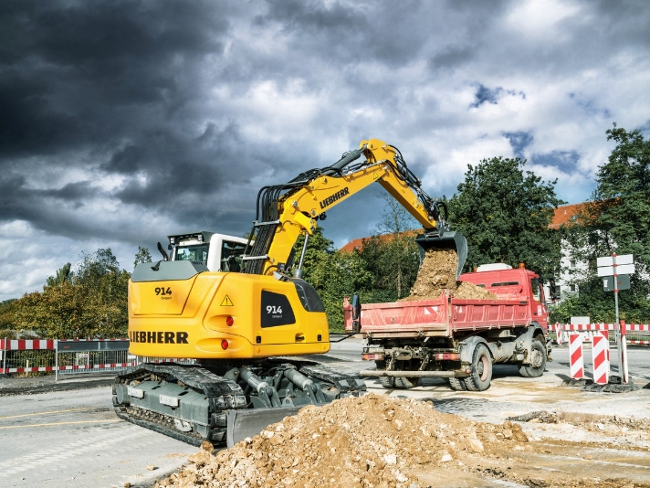 Tiedou Liebherr used excavator R914 Litronic_WH_712x534px.jpg